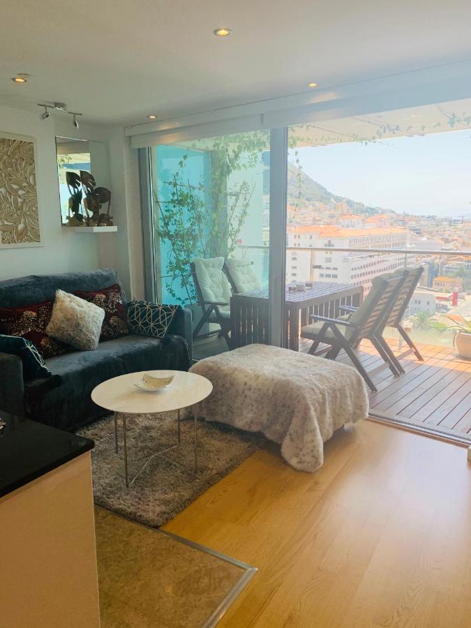 直布罗陀Luxe Studio Seconds From The Marina And City Centre公寓 外观 照片